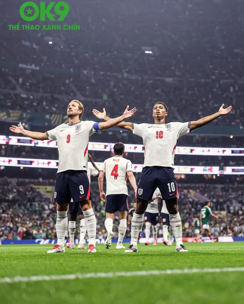 Hai cái tên được ông nhắc đến là Harry Kane của Bayern Munich và Jude Bellingham của Real Madrid Hai cái tên được ông nhắc đến là Harry Kane của Bayern Munich và Jude Bellingham của Real Madrid
